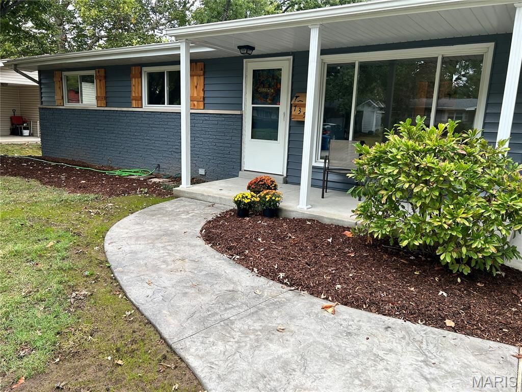 Property Photo: 735 Teson Road MO 63042