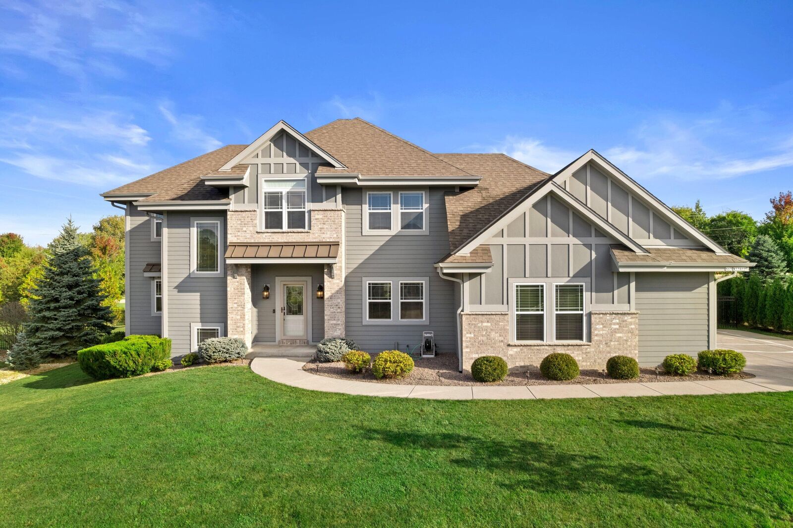 Property Photo:  N63w13412 Hummingbird Way  WI 53051 