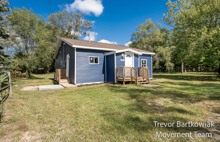 Property Photo: 5122 Rose Avenue MI 49442