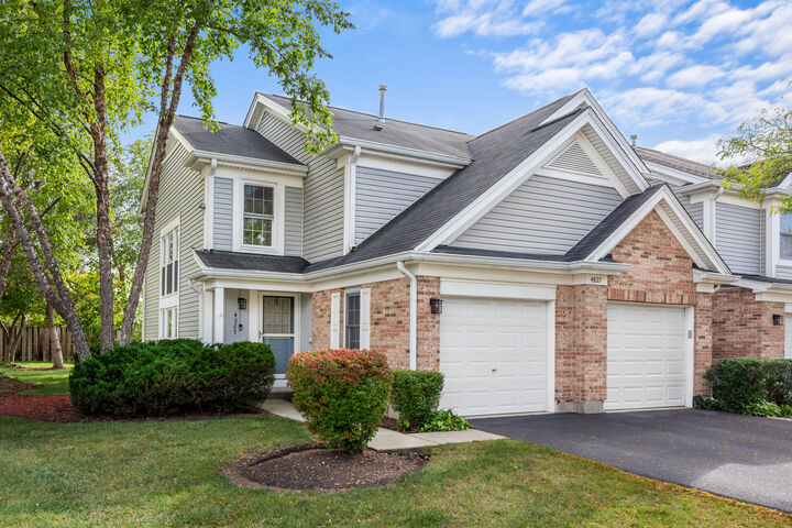 4827 Turnberry Drive  Hoffman Estates IL 60010 photo
