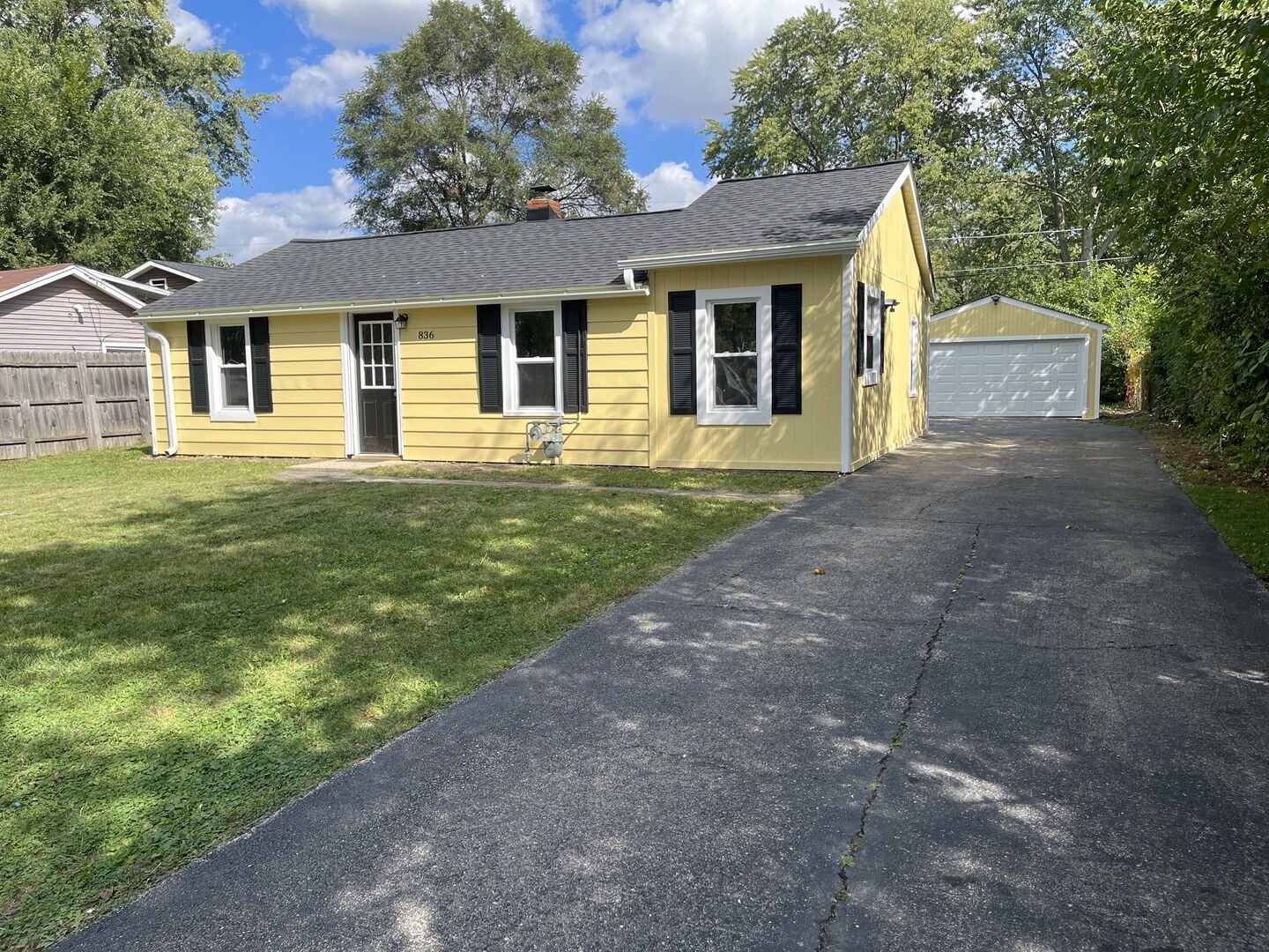 Property Photo:  836 S Sumner Avenue  IL 60505 