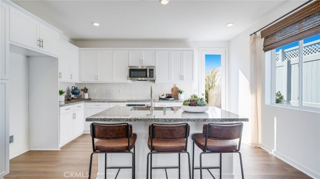 Property Photo:  31682 Viviante Drive  CA 92596 