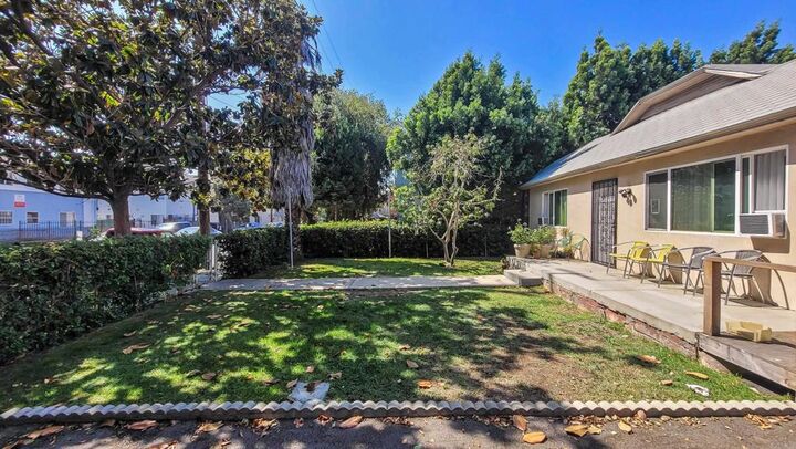 Property Photo:  5657 Fountain Ave  CA 90028 