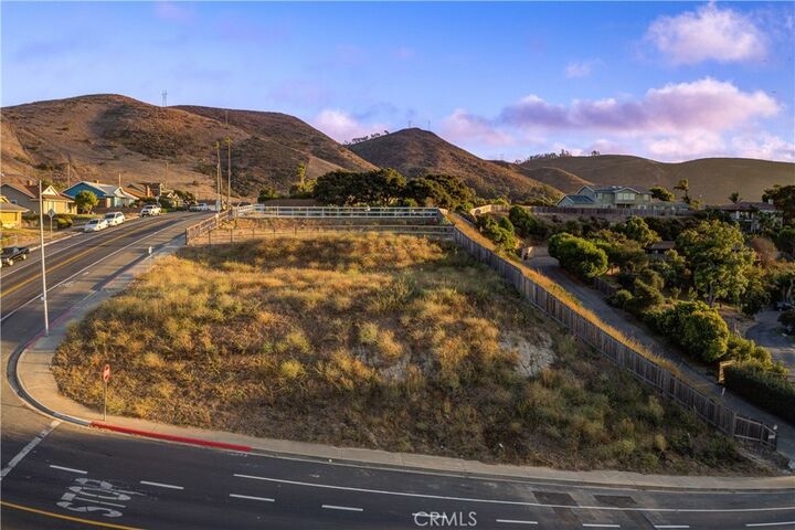Property Photo:  209 S 7th Street  CA 93436 