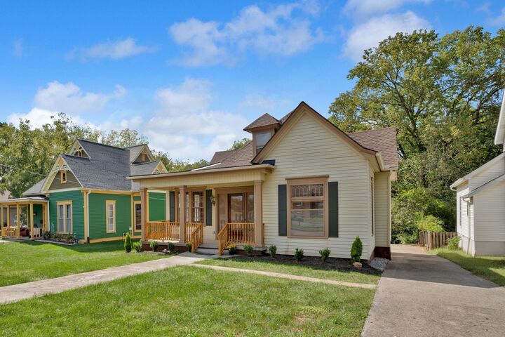 Property Photo: 115 N Main St TN 37172