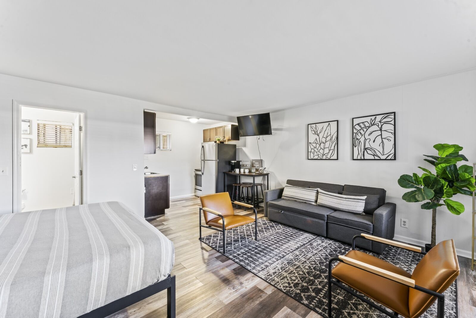 Property Photo: 803 Hillview Hts 105 TN 37204