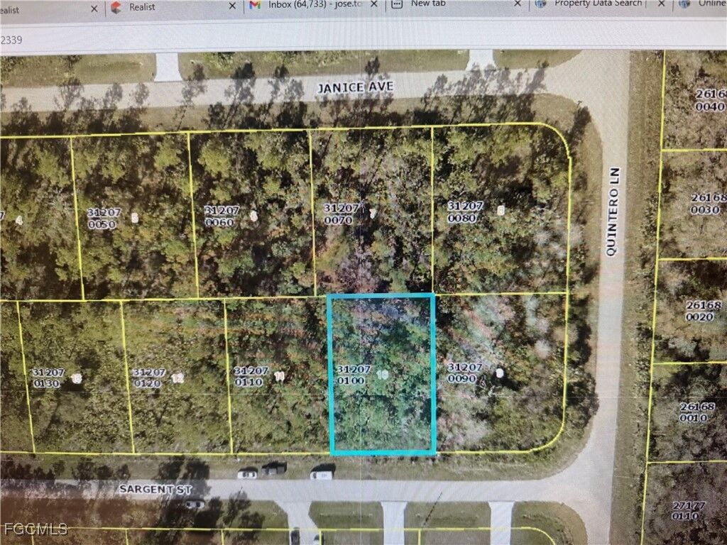 Property Photo:  524 Sargent Street  FL 33972 