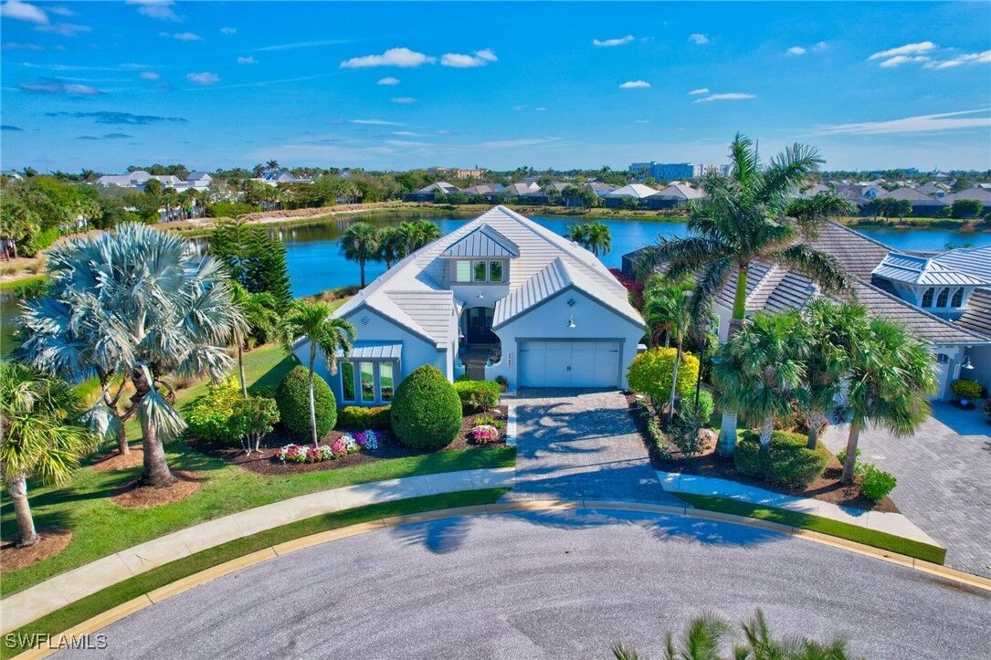 Property Photo:  5046 Martinique Drive  FL 34113 