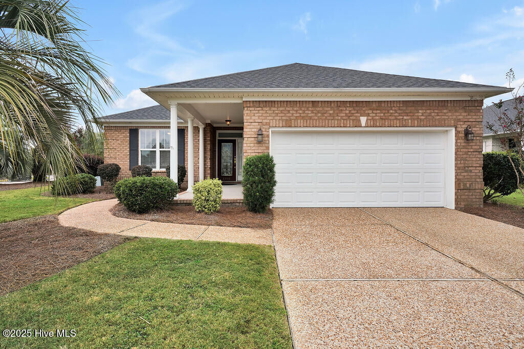 Property Photo: 1001 Chalet Court NC 28451