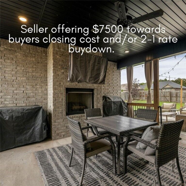 Property Photo: 201 Doral Drive AR 72718
