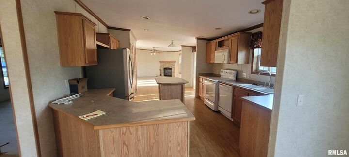 Property Photo:  1355 College Avenue  IL 62881 