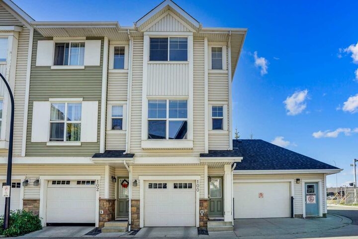 100 New Brighton Point SE  Calgary AB T2Z 1B8 photo