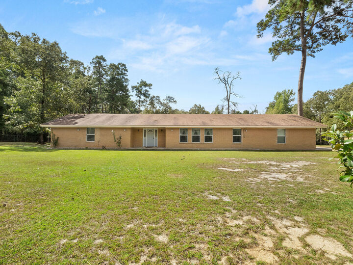 Property Photo:  332 Alexandria Hwy  LA 71446 