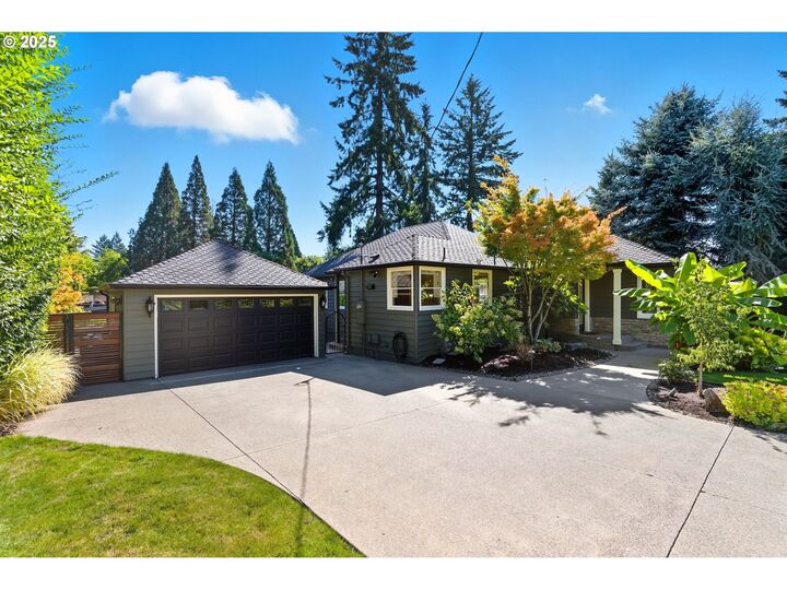 Property Photo:  3190 SW Ridgewood Ave  OR 97225 