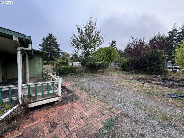 Property Photo:  91031 Libby Ln  OR 97420 