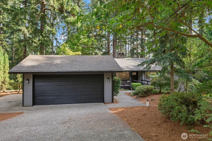 Property Photo:  3022  137th Avenue NE  WA 98005 