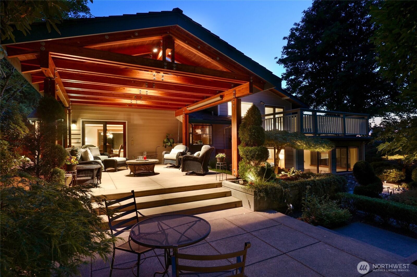 Property Photo:  10126 NE 116th Place  WA 98034 