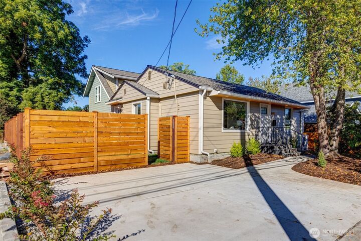 Property Photo:  4512 S Dawson Street  WA 98118 