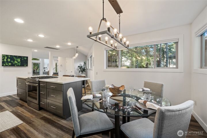 Property Photo:  2178 E Birch Street  WA 98229