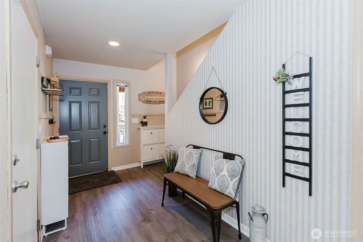 Property Photo: 7000 E Dakota Street WA 98366