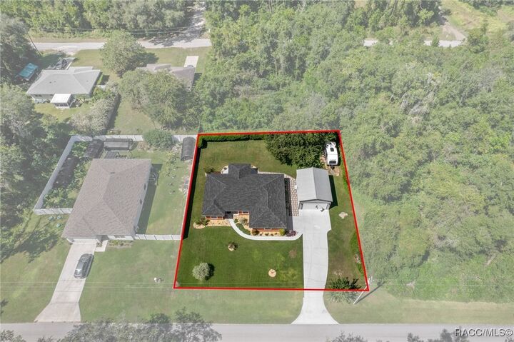 Property Photo: 990 N Sonia Avenue FL 34453