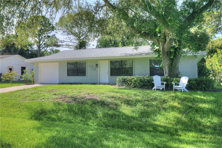 Property Photo: 725 Jordan Avenue FL 32958