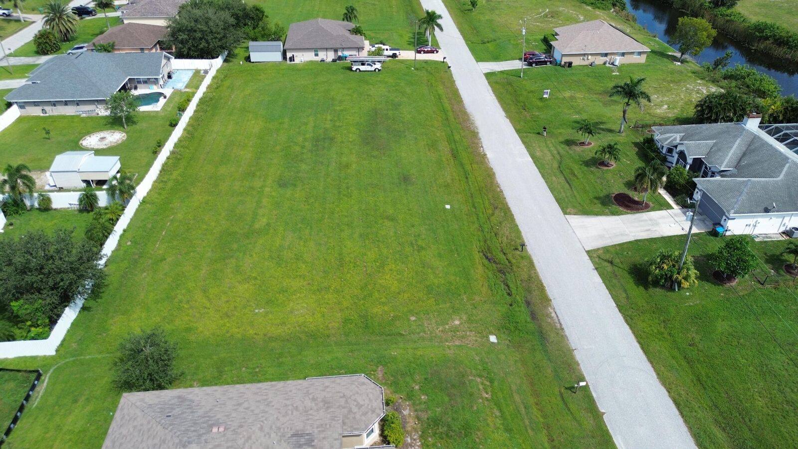 Property Photo:  2237 NW 4th Street  FL 33993 