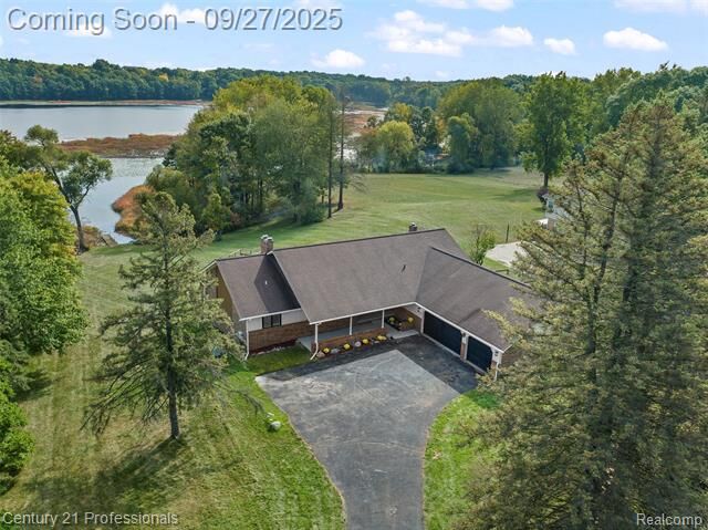 Property Photo:  9060 Tindall Road  MI 48350 