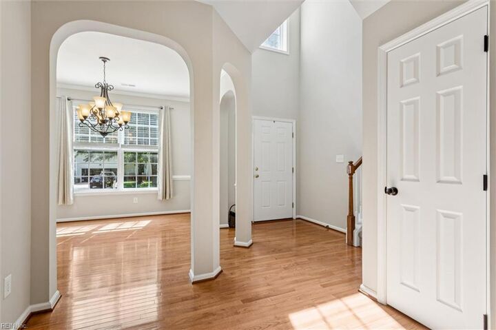 Property Photo:  110 Yardarm Ct  VA 23185 