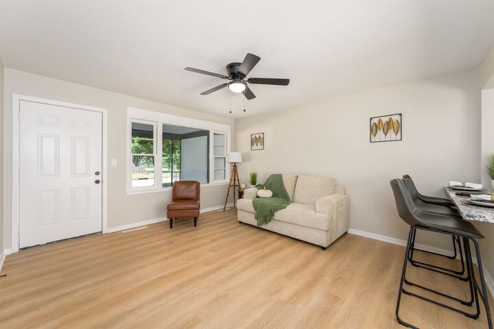 Property Photo:  2802 S Laura Ave  KS 67216-1363 