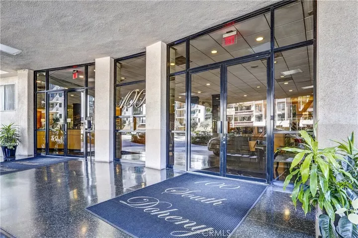 100 S Doheny Drive 315  Los Angeles CA 90048 photo