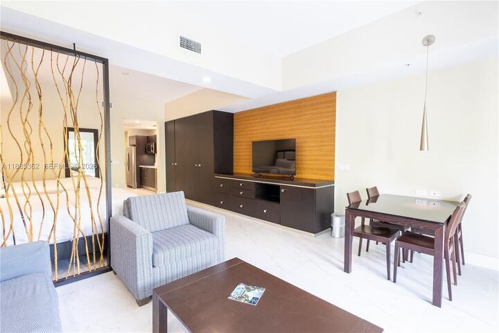 Property Photo:  5300 NW 87th Ave 410  FL 33178 