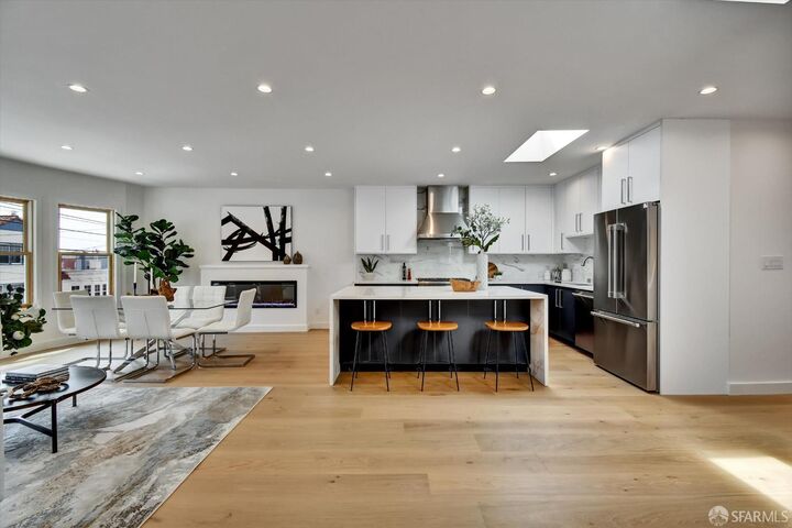 Property Photo:  419 42nd Avenue  CA 94121 