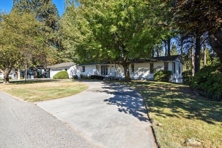 Property Photo:  10405 E Ferret Dr  WA 99206 