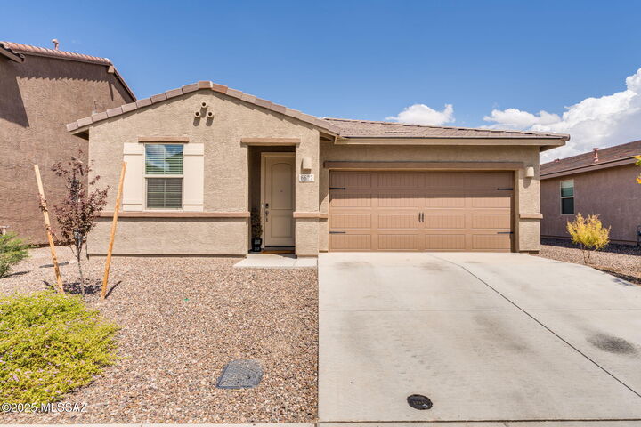 Property Photo:  6627 E Paseo De Sambuca  AZ 85756 