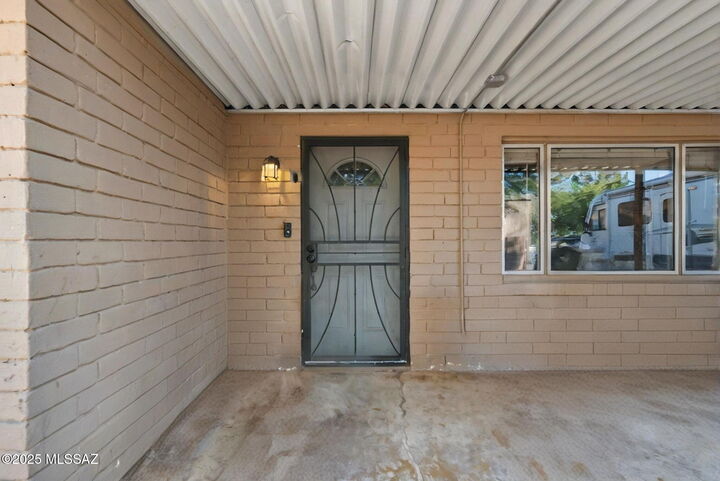 Property Photo:  4842 E 1st Street  AZ 85711 