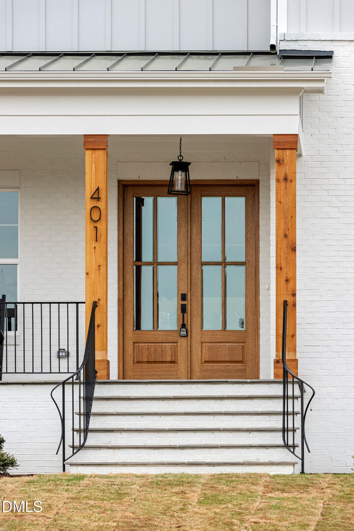 Property Photo: 401 Stable Vly Drive NC 27526