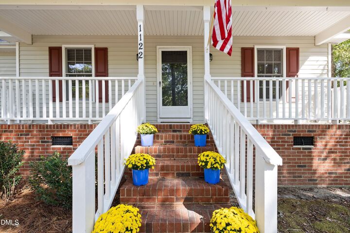 Property Photo: 1122 Country Club Lane NC 27597