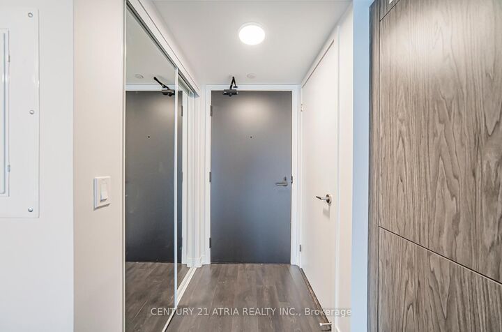 Property Photo:  60 Shuter Street 307  ON M5B 1A8 