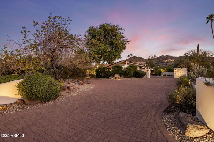 Property Photo:  4629 E Sunset Drive  AZ 85028 