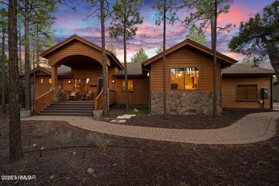 Property Photo: 1521 S Jimson Loop AZ 85901