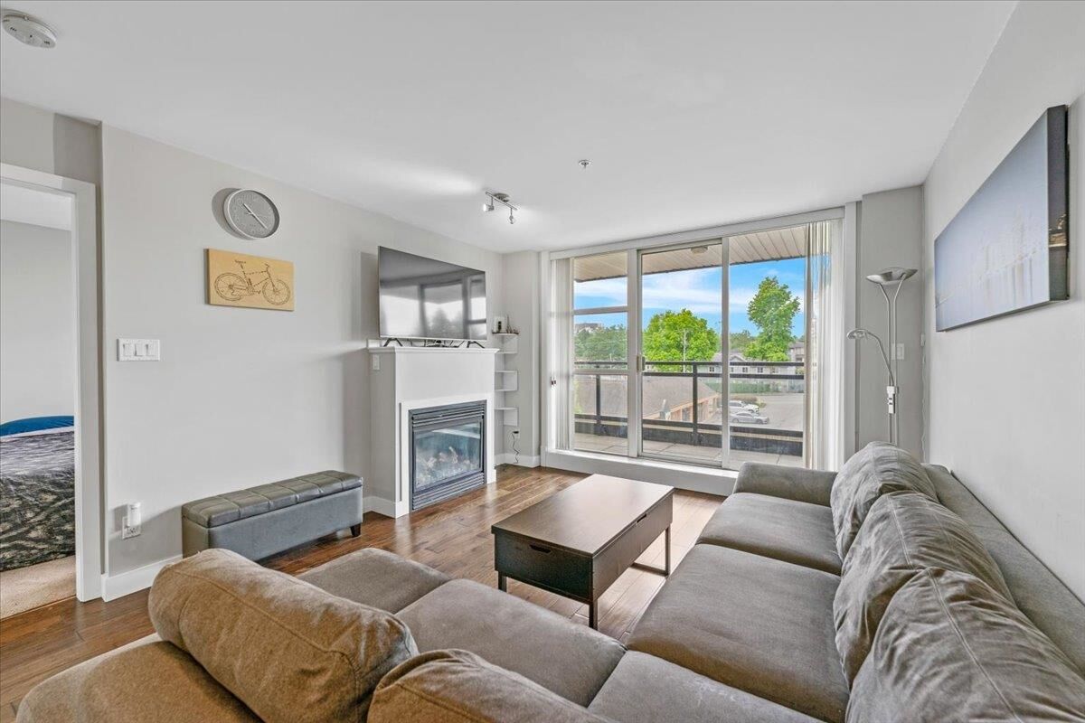 Property Photo:  3255 Smith Avenue 409  BC V5G 0B5 