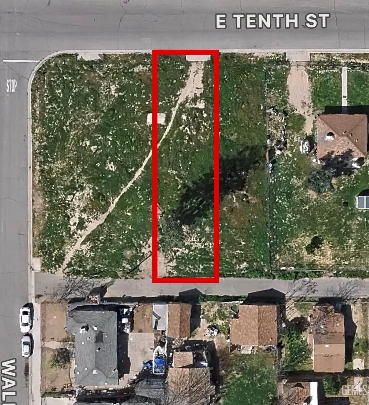 Property Photo:  205 E 10th Street  CA 93307 