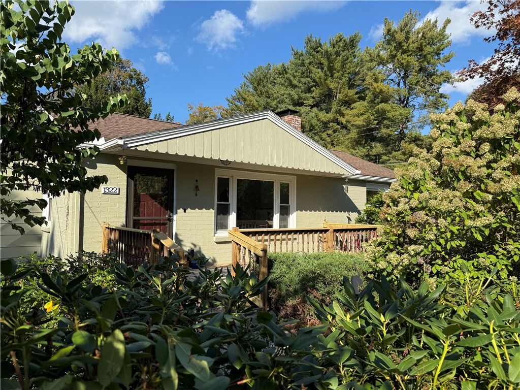 Property Photo:  1322 Hanshaw Road  NY 14850 