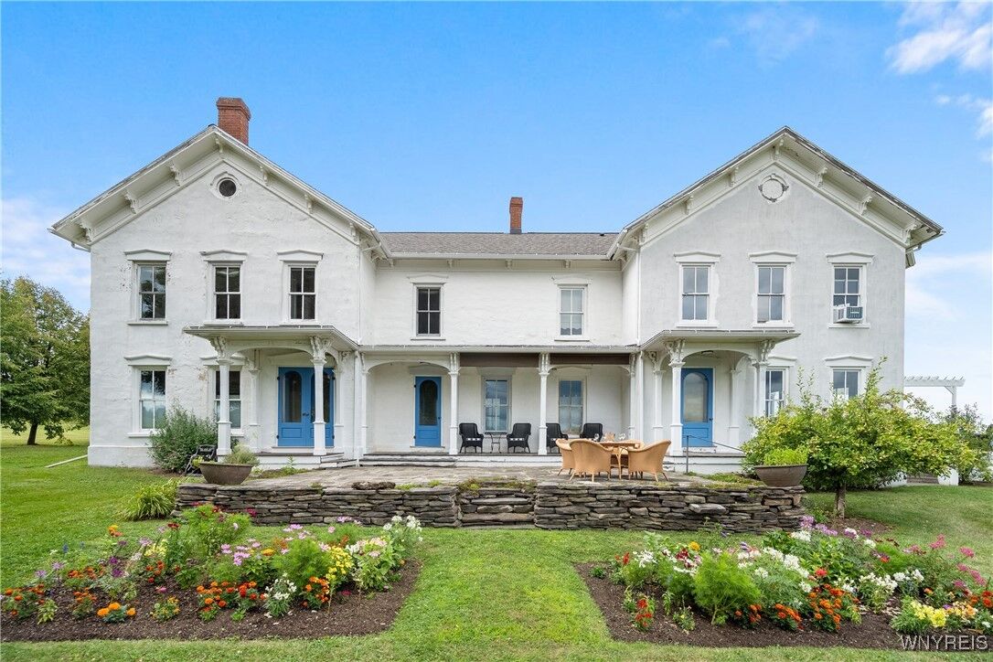Property Photo: