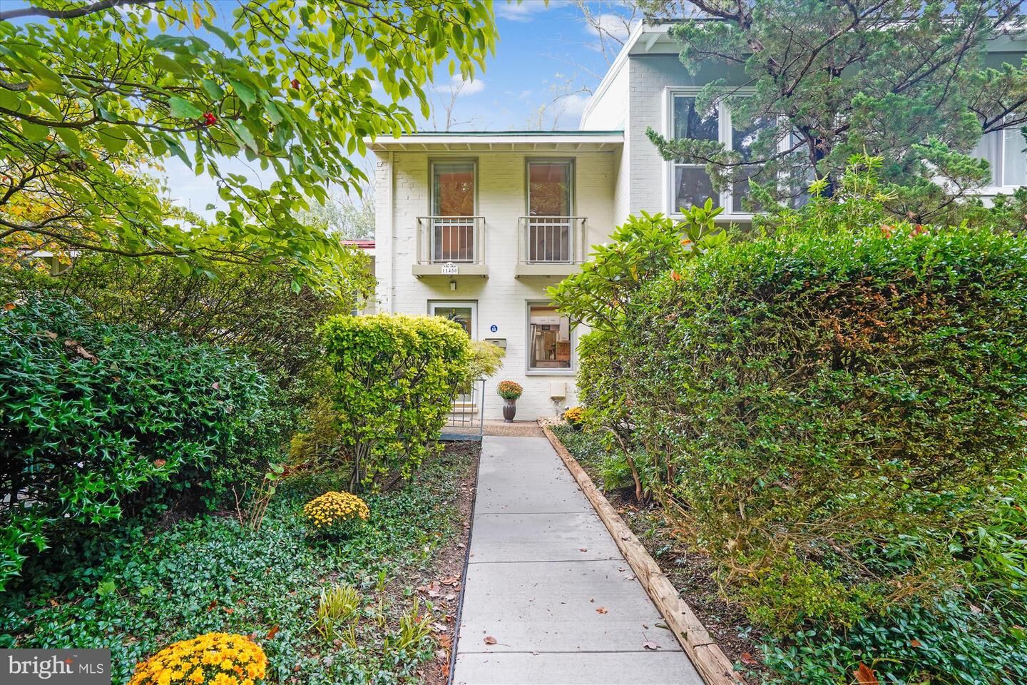 Property Photo:  11450 Orchard Lane  VA 20190 