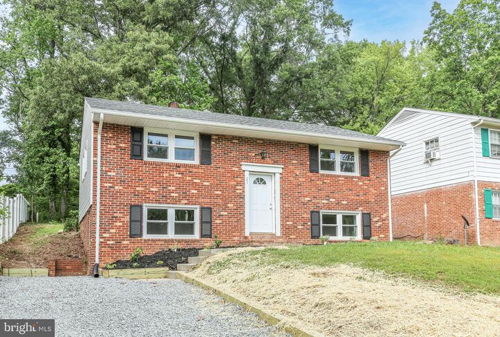 Property Photo: 171 Longstreet Avenue VA 22401