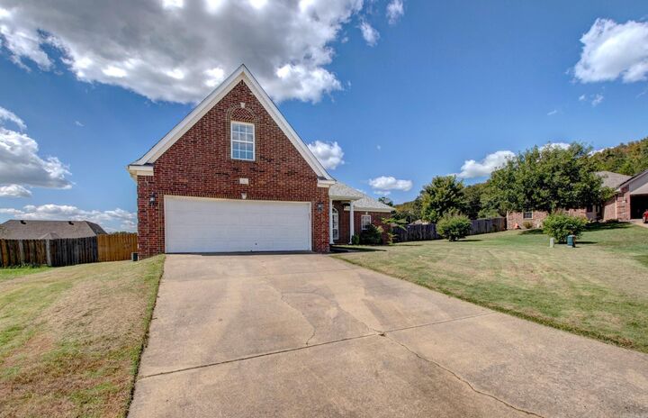 Property Photo:  18 Emma Drive  AR 72023 