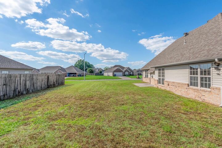 Property Photo:  14000 Knighton Cove  AR 72117 