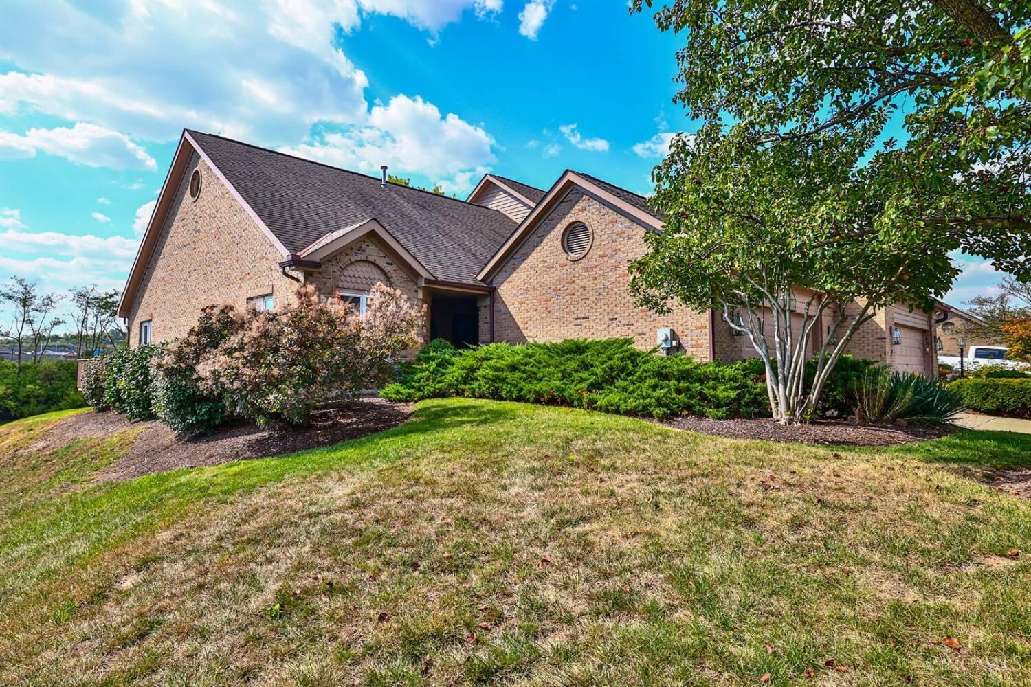 Property Photo: 75 Waterpoint Lane OH 45013